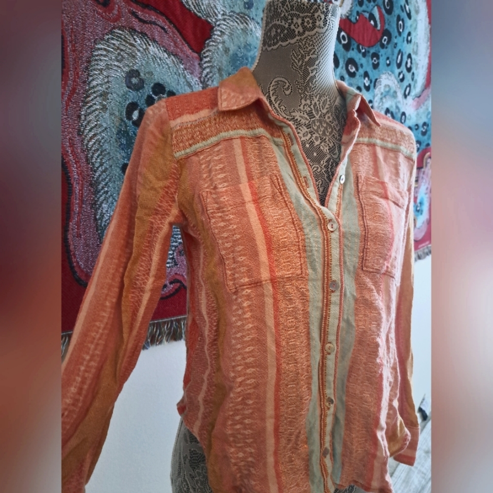 Maeve anthropologie button up shirt blouse sparkly pink